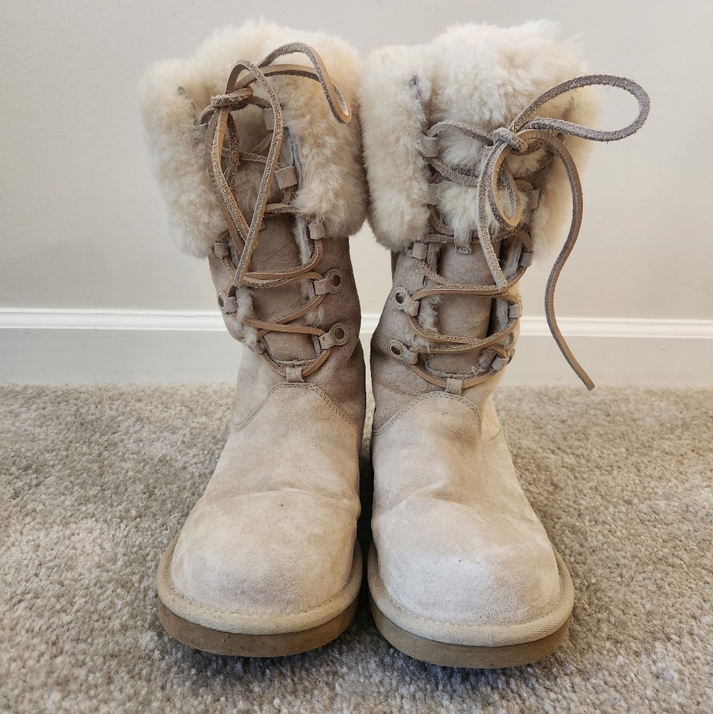 UGG Montclair Boots With The Fur